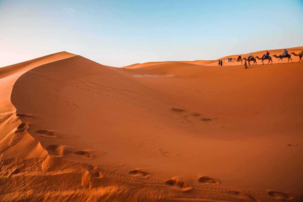 Merzouga camel trekking and night in desert-3 days desert tour fez to marrakech