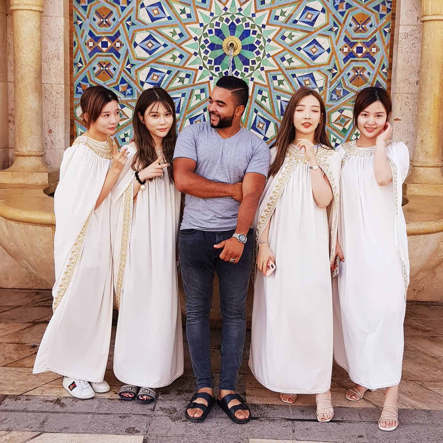 women Morocco travel